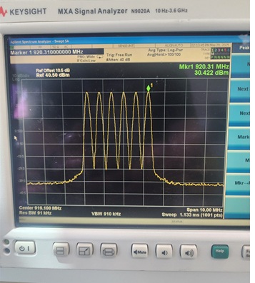 RF spectrum analyzer measurement screen